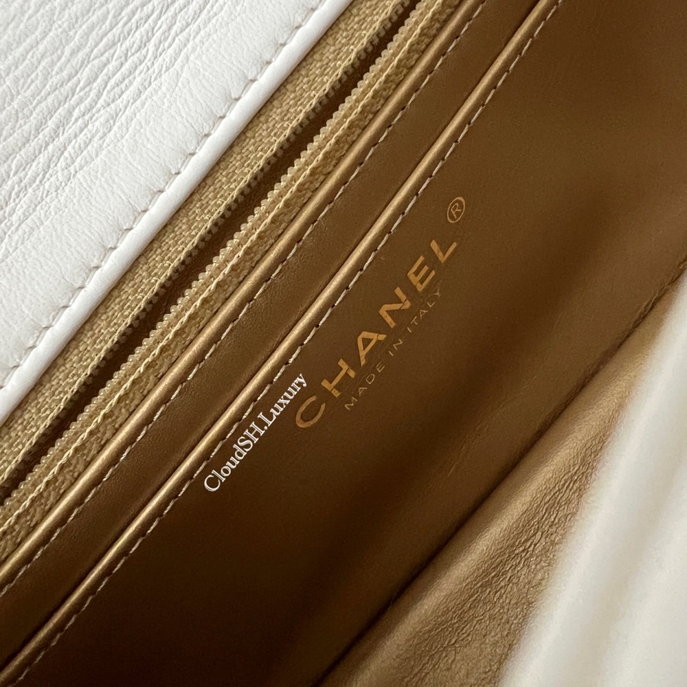 Auth Chanel White Pearl Crush Mini Square - Lambskin w/ Aged Gold Hardware - Picture 15 of 16